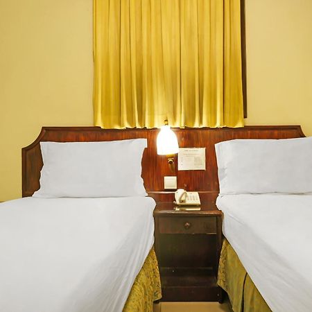 פאלמבאנג Super Oyo Collection O 92690 Hotel Limas מראה חיצוני תמונה