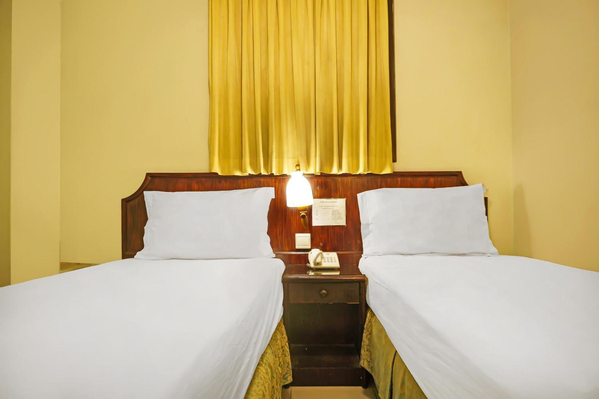 פאלמבאנג Super Oyo Collection O 92690 Hotel Limas מראה חיצוני תמונה